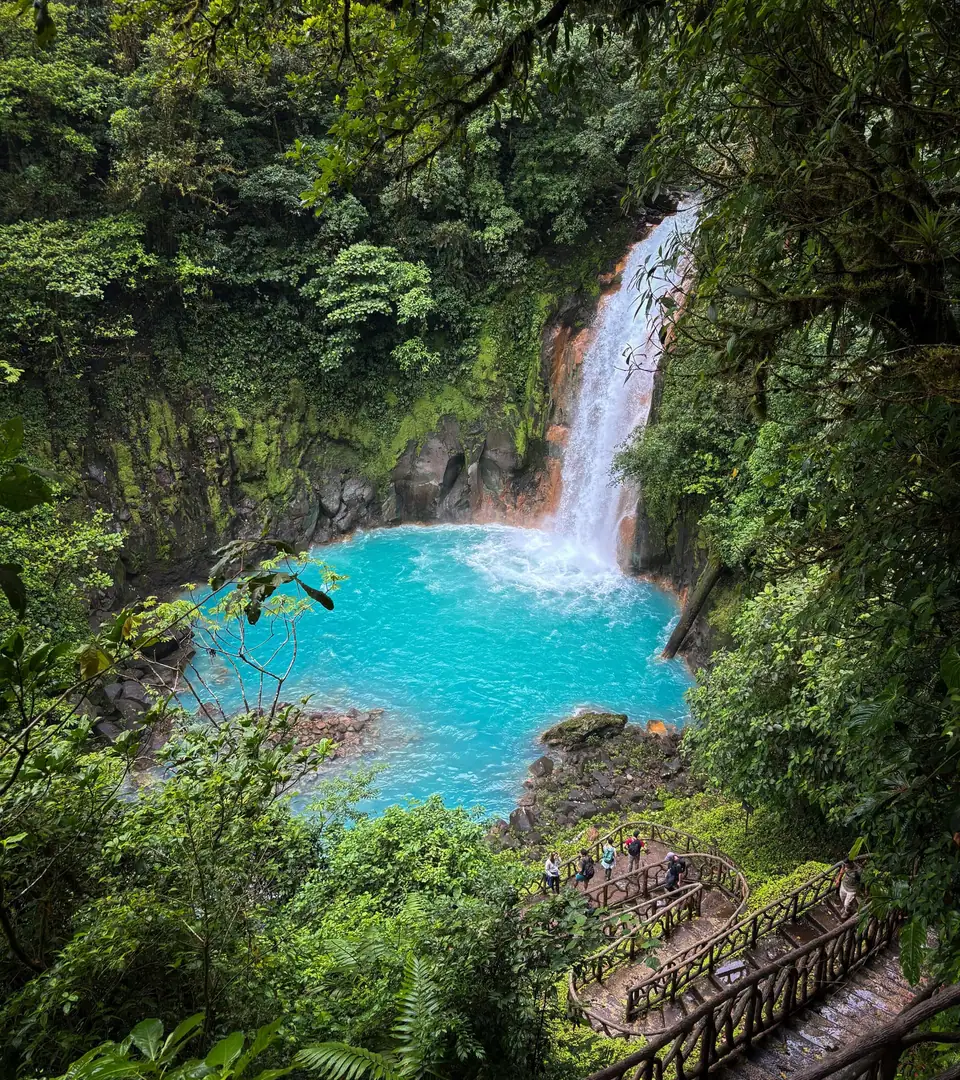 Río Celeste Waterfall